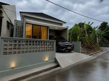Rumah Minimalis Limasan Modern dekat Pasar Cebongan