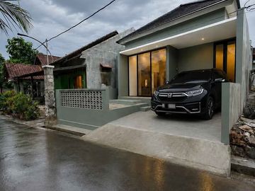 Rumah Minimalis Limasan Modern dekat Pasar Cebongan