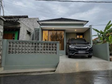 Rumah Minimalis Limasan Modern dekat Pasar Cebongan