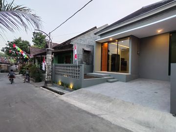 Rumah Minimalis Limasan Modern dekat Pasar Cebongan