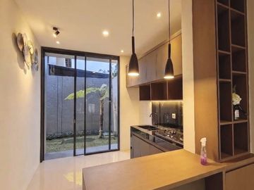 Rumah Modern Limasan Full Furnished di Margomulyo Seyegan
