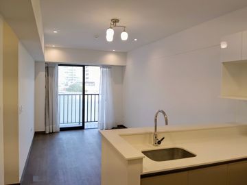 Venta Departamento 2 Habitaciones cerca a Wong Dos de Mayo limite Lince con San Isidro