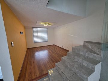 CASA EN VENTA EN SEGUNDA PRIVADA DE CEBORUCO TOLUCA ESTADO DE MEXICO