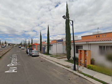 Venta Casa Av Parque Santiago, Fundadores, Santiago de Querétaro (GM)