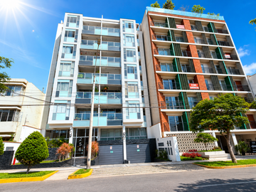 VENDO DEPARTAMENTO EN MIRAFLORES