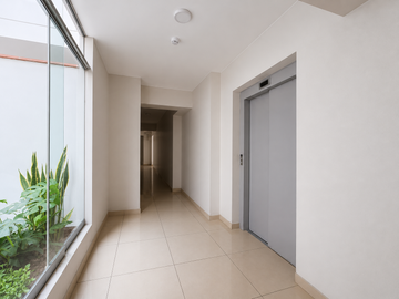 VENDO DEPARTAMENTO EN MIRAFLORES