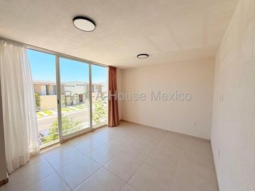 Zakia frente al jardin central rento departamento en privada con amenidades 2 recámaras 2 baños