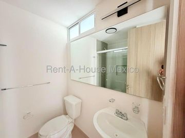 Zakia frente al jardin central rento departamento en privada con amenidades 2 recámaras 2 baños