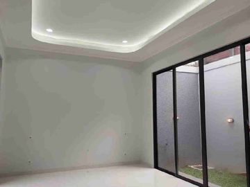Disewakan Cepat Rumah Modern Spek Premium di Cluster Newton Gading Serpong
