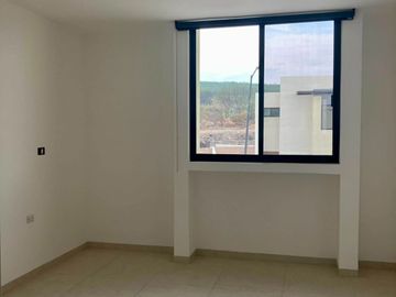 En RENTA casa  en Zibatá en condominio Azhäla 224 Cerca del parque Nandu y áreas comerciales.