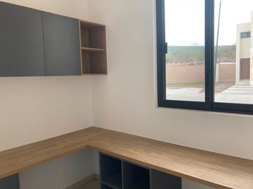 En RENTA casa  en Zibatá en condominio Azhäla 224 Cerca del parque Nandu y áreas comerciales.