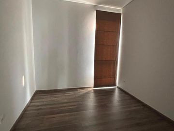 Sewa Rumah Siap Huni di Lebak Bulus, Jakarta Selatan - 4+1 Kamar Tidur & Semi Furnished