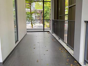 Sewa Rumah Siap Huni di Lebak Bulus, Jakarta Selatan - 4+1 Kamar Tidur & Semi Furnished