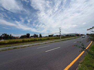 Terreno en Venta y Renta en Tesistan en Zapopan, Jalisco