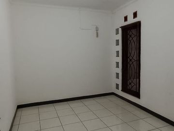 Harga Terbaik Rumah Nyaman Lega di Kopo Permai