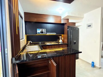 Casa nueva amueblada en renta en Viñedos 2, León