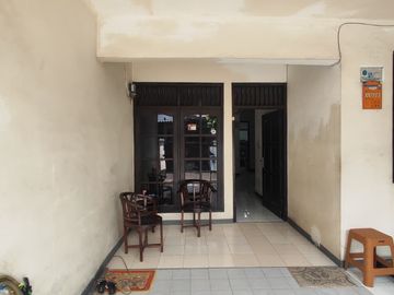 RUMAH MURAH LOKASI STRATEGIS DALAM KOMPLEK KAVLING DKI CIPAYUNG JAKARTA TIMUR