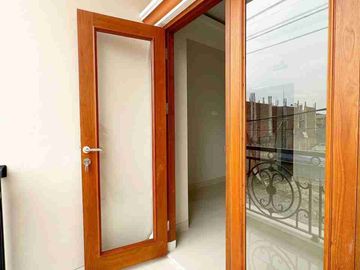 RUMAH EXCLUSIVE PALING DI CARI DI KRAMAT JATI, JAKTIM