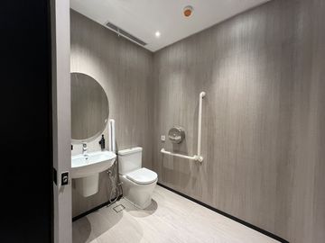 Office Space in Mandaluyong City for Rent at One Shang Central Manila