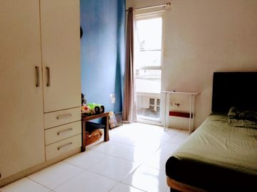 Jual cepat BU rumah second 2Lt perumahan Permata CItayam Cash only