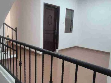 Rumah 2,5 Lantai di Komplek Favorite Sunter, Jakarta Utara