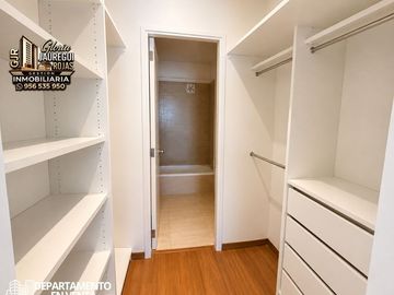 VENDO DEPARTAMENTO EN MIRAFLORES