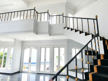 DIJUAL RUMAH MEWAH 2 LT DI PURI CINERE

Depok, Jawa Barat