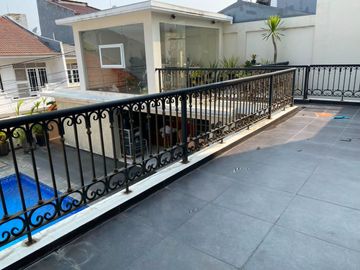 Dijual Rumah Duri Kepa Jl Mangga 3 Lantai + Rooftop Hadap Selatan