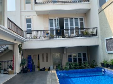 Dijual Rumah Duri Kepa Jl Mangga 3 Lantai + Rooftop Hadap Selatan