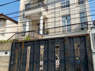 Dijual Rumah Duri Kepa Jl Mangga 3 Lantai + Rooftop Hadap Selatan