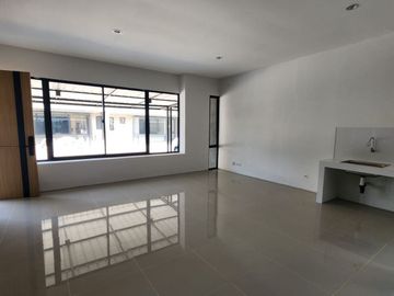 Disewakan Rumah di Cluster Elaia Gading Serpong Siap Huni