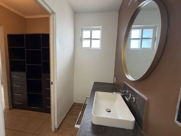 venta de casa en privada Santa Bárbara- cerca de Walmart San Remo pozos Slp