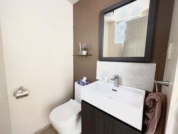 venta de casa en privada Santa Bárbara- cerca de Walmart San Remo pozos Slp