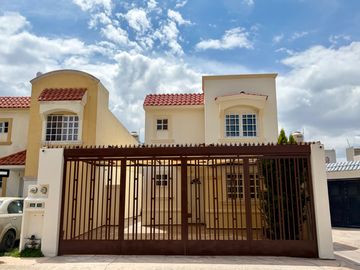 venta de casa en privada Santa Bárbara- cerca de Walmart San Remo pozos Slp