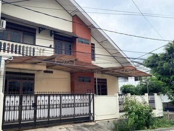 Dijual Rumah Besar Asri di Pondok Kelapa Kav DKI, Bebas Banjir