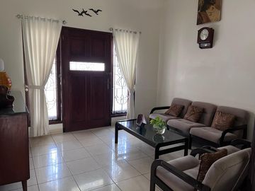 Rumah Mewah & Elegan 5 Kamar di Atas Tanah 403 M² - Lingkungan Premium