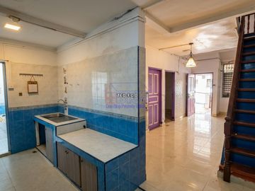 Rumah 1,5 Lantai di Baloi Impian — Dekat Grand Mall & Bcs Mall