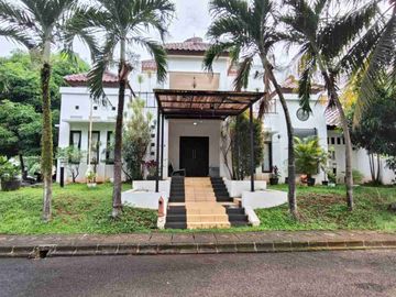 Rumah luxury di bintaro di Tangerang Selatan
