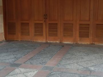 Rumah Mewah 2 Lantai Full Jati di Tirta Sani Residence
