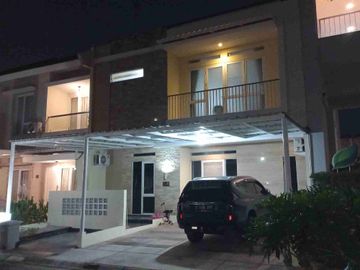 Rumah Mewah Paradise Resort Dekat MRT Lebak Bulus