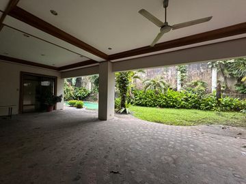 5 Bedroom House with Garden for Rent Valle Verde 4 at Pasig City