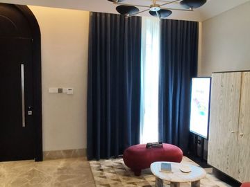 Rumah Mewah Masterpiece 2 Lantai Lega Asri dan Strategis di Alam Sutera
