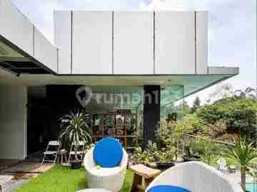 Disewakan Kemang Raya Parkir 30 Mobil