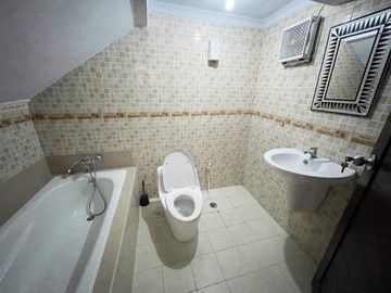 Disewakan Villa cantik 2 Lantai Full Furnished Jimbaran