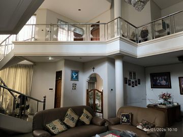 Dijual Rumah Strategis Hook Citra 2 JakBar LT 460 Furnished SHM