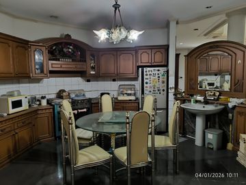 Dijual Rumah Strategis Hook Citra 2 JakBar LT 460 Furnished SHM