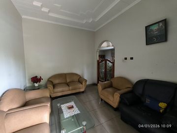 Dijual Rumah Strategis Hook Citra 2 JakBar LT 460 Furnished SHM