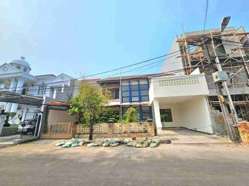 rumah siap huni cluste depan di harapan indah bekasi