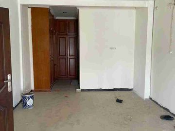 rumah siap huni cluste depan di harapan indah bekasi