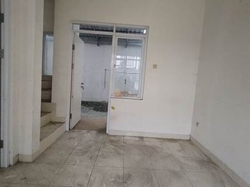 Rumah Modern Tropical Family Living – Dekat BSD City, AEON Mall & Tol Serpong